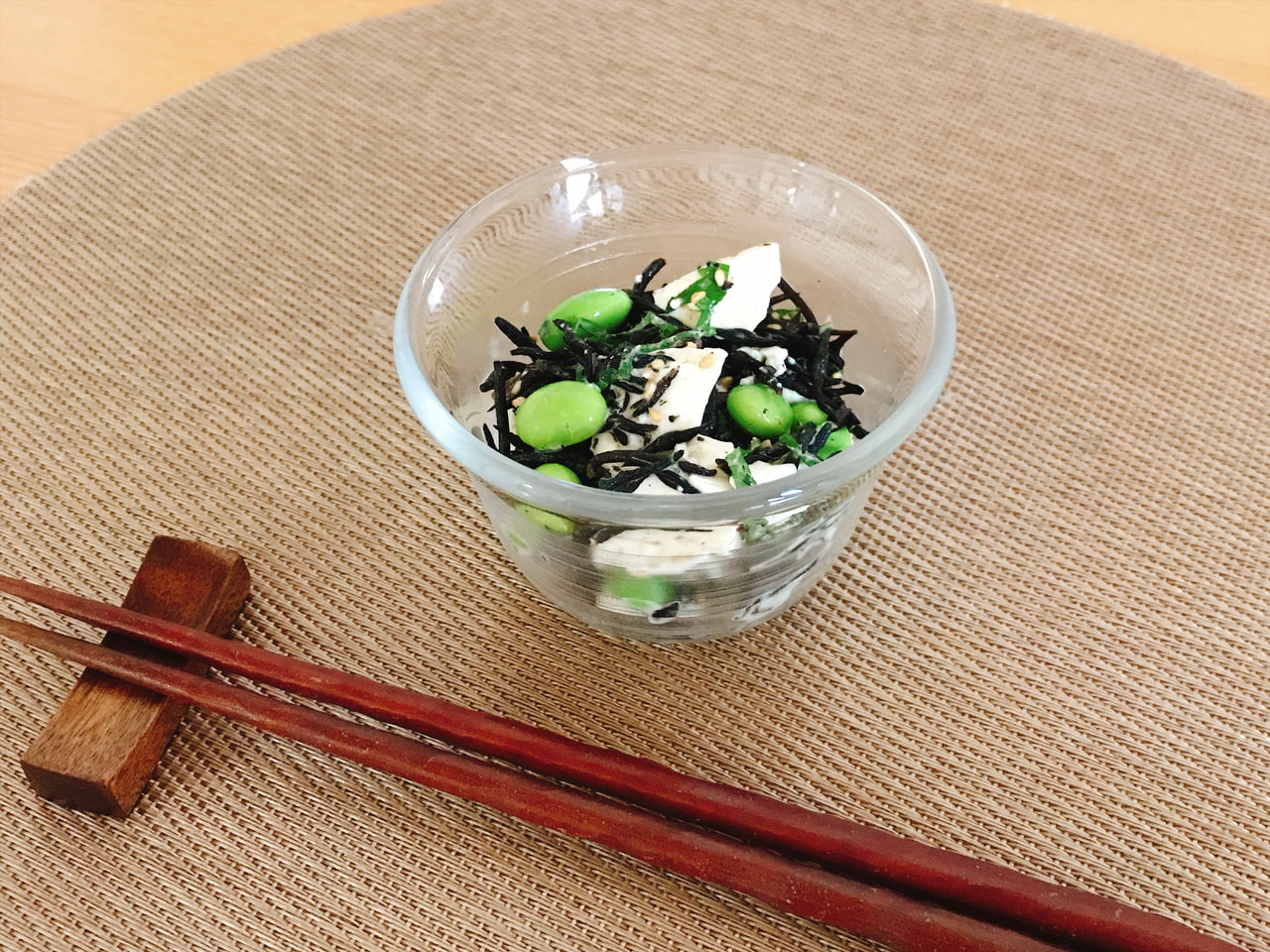 ひじきと豆腐のごまサラダ(わさび風味)