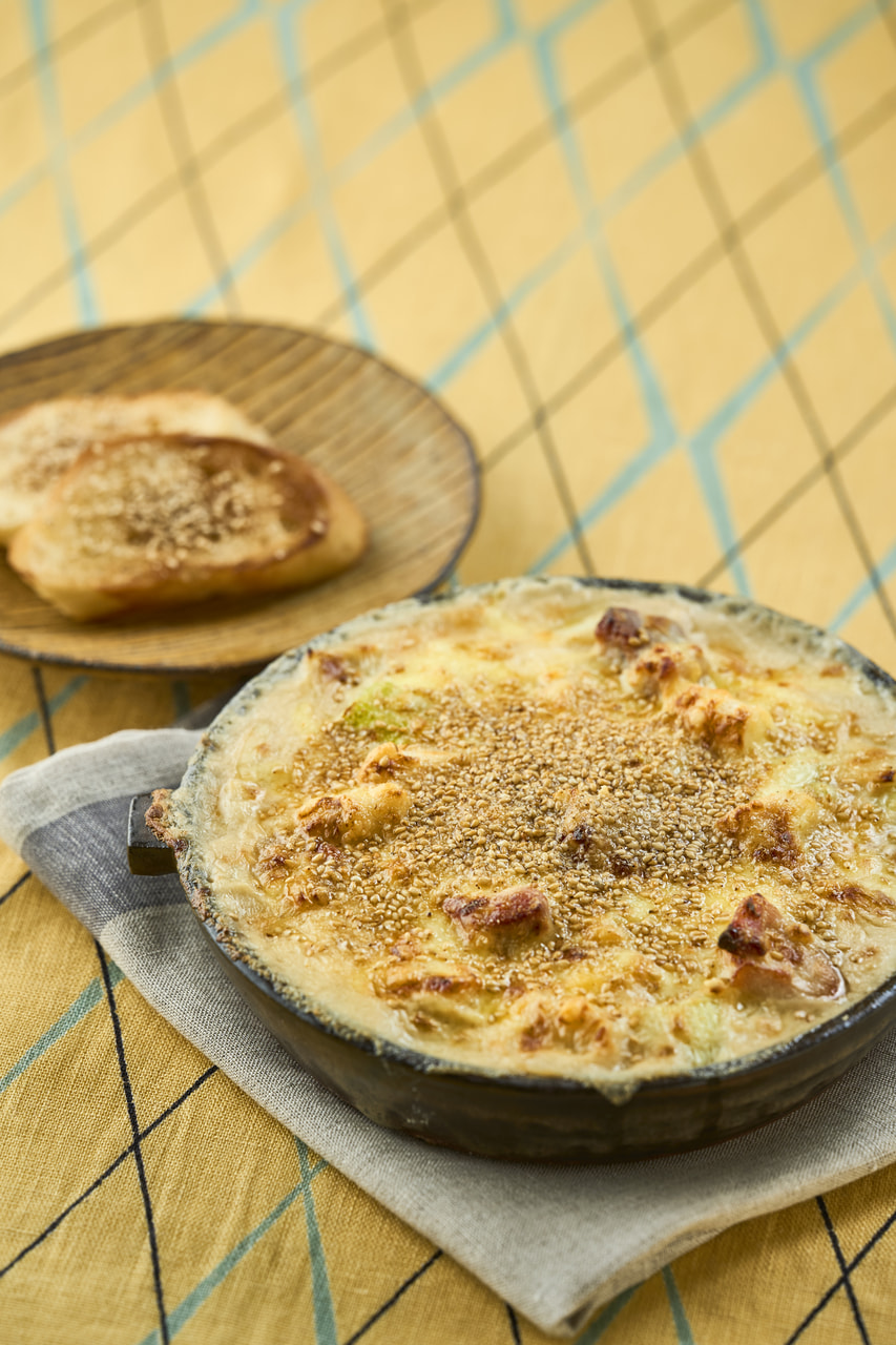 ごまたっぷり、さといもと長ねぎのグラタン　　