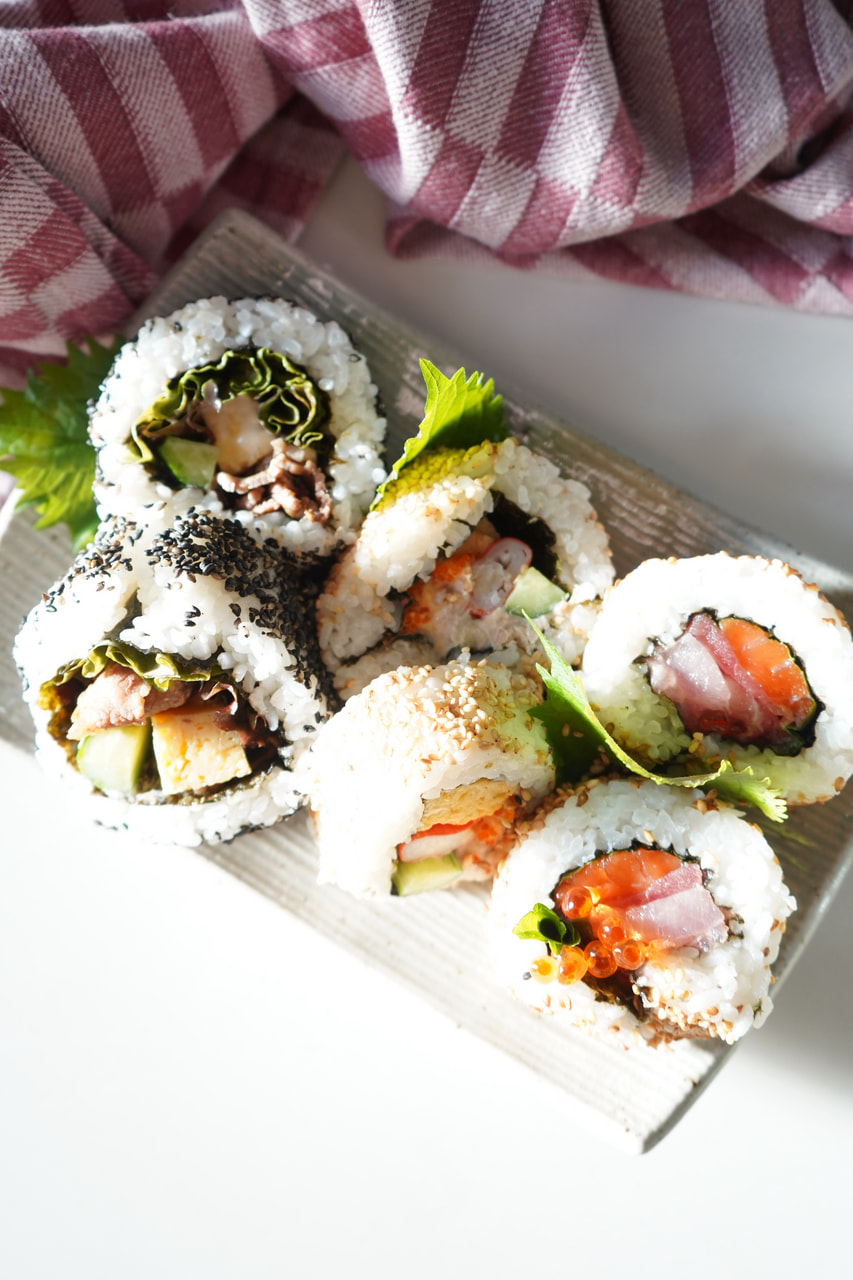 3色のごまの恵方巻き