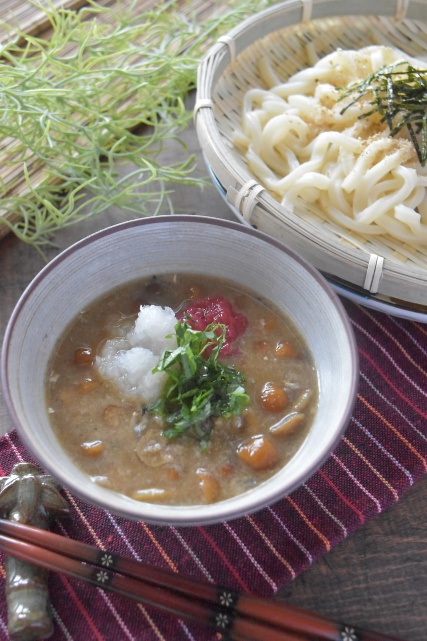 ごま香る　いわしと梅のつけうどん