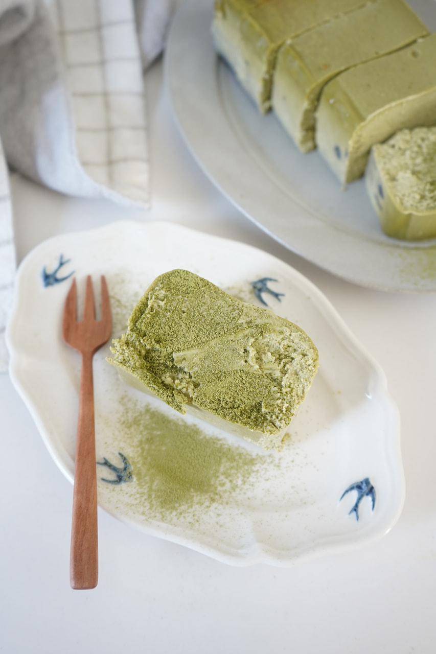 抹茶と白ごまのテリーヌ